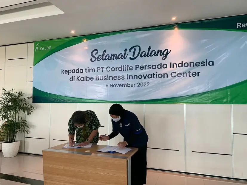 Kunjungan dari PT Cordlife Persada ke fasilitas produksi stem cell PT Bifarma Adiluhung